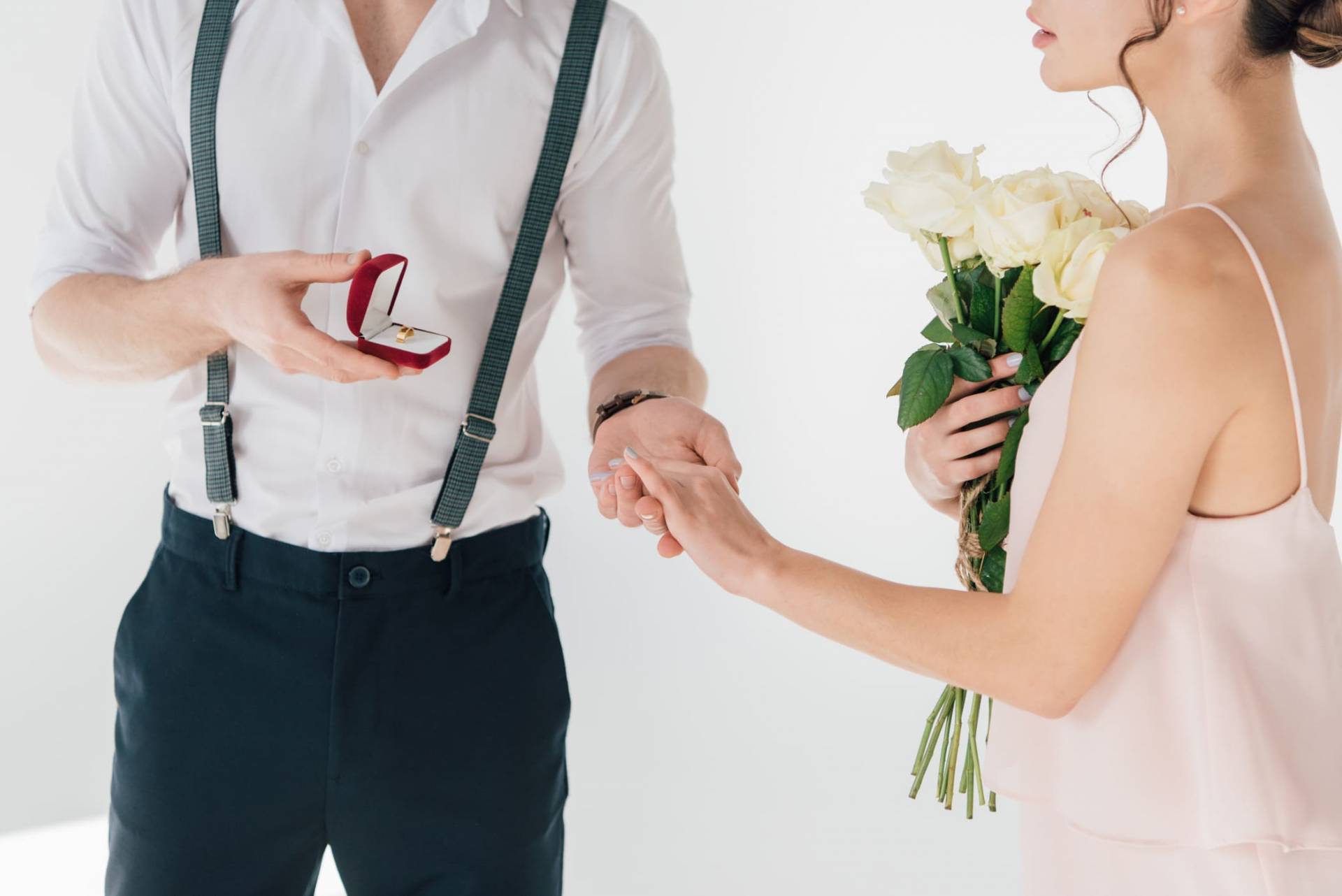 Der Heiratsantrag von Männern sollte detailliert organisiert sein